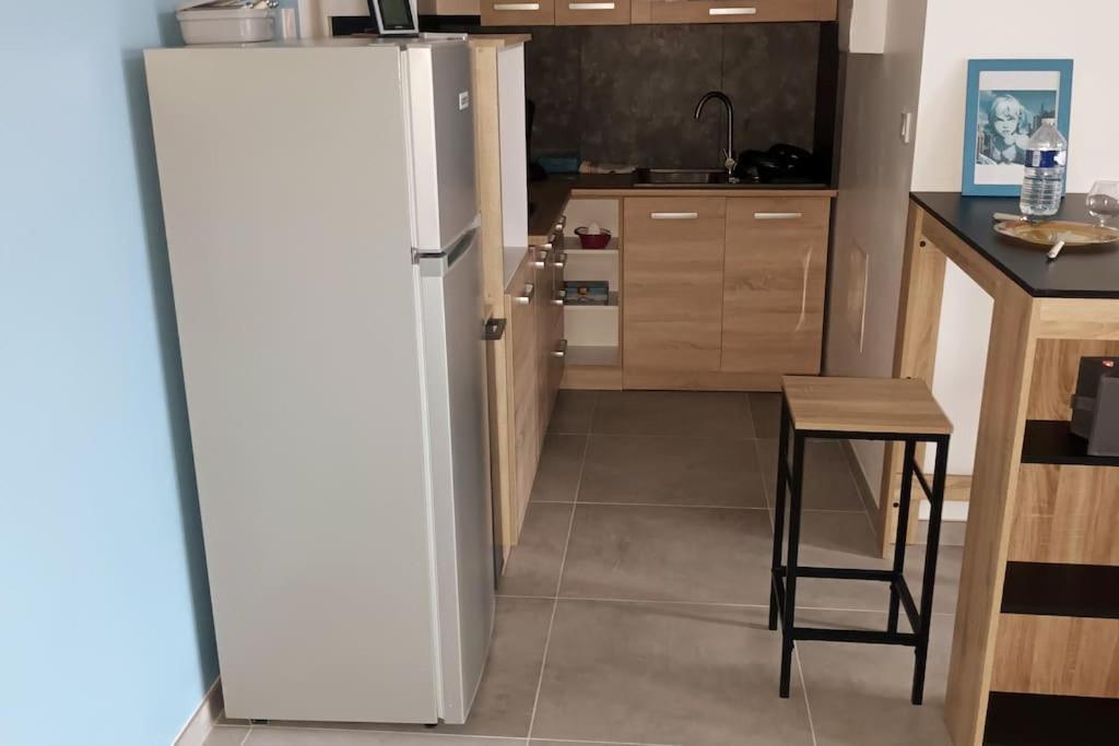 생캉탱 Loft Entier, Calme, Fibre Et Wifi 아파트 외부 사진